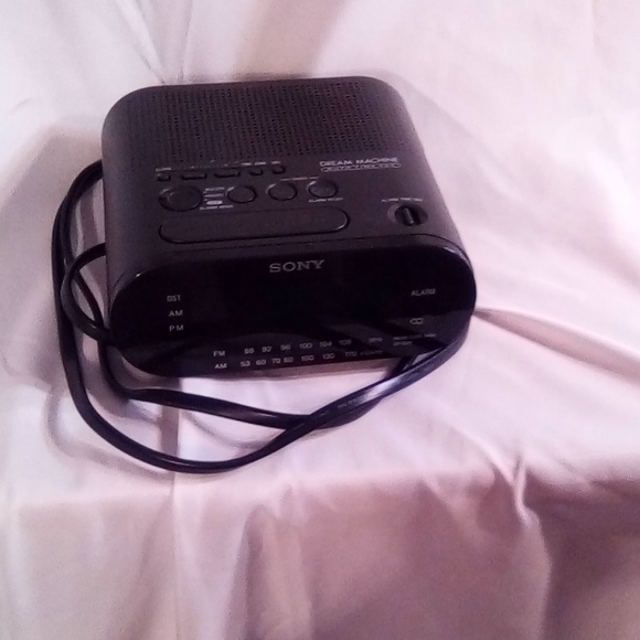 Sony | Other | Am Fm Radio Alarm Clock | Poshmark